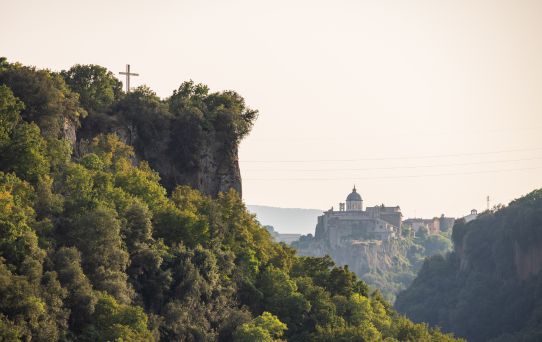 vista santuario santa maria ss ad rupes
